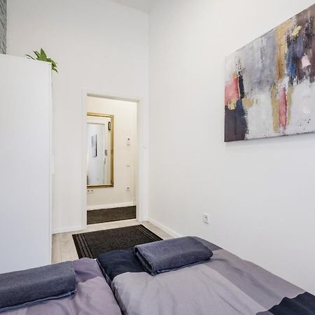 O Street 3 Bedroom Stylish Apartment Budapest Eksteriør billede